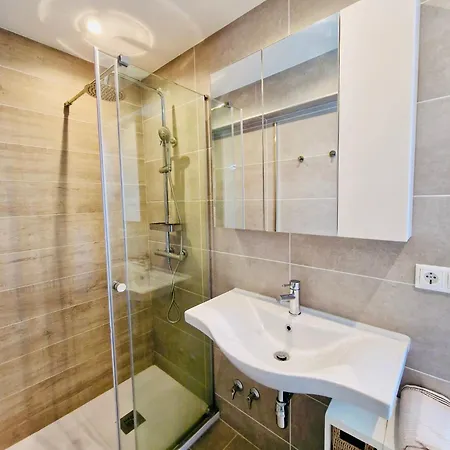 G&g Premium Malibu Benalmádena